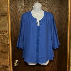 Blue 1/4 sleeve blouse